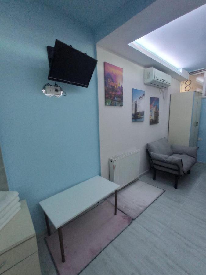 Armis Hostel Istanbul Exteriör bild