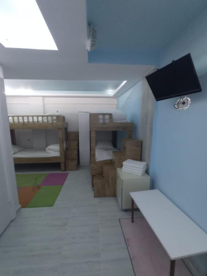 Armis Hostel Istanbul Exteriör bild